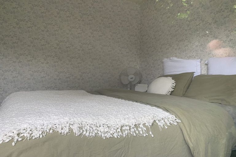 Photo of property in 1/37b Main Road, Redcliffs, Christchurch, 8081