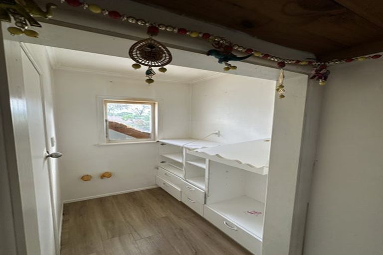 Photo of property in 19 Camelot Place, Glenfield, Auckland, 0629