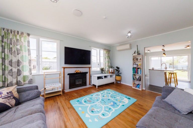 Photo of property in 6 Eden Place, Feilding, 4702