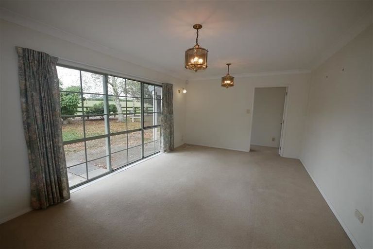 Photo of property in 15 Gellert Road, Karaka, Papakura, 2580