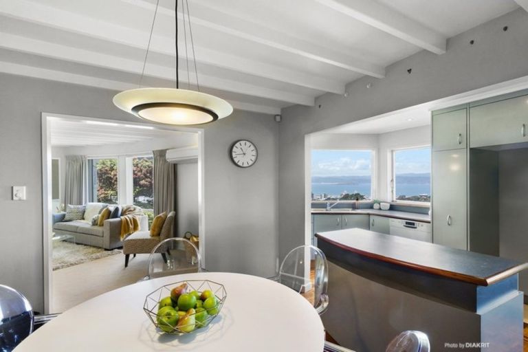 Photo of property in 53 Harbour View Road, Northland, Wellington, 6012