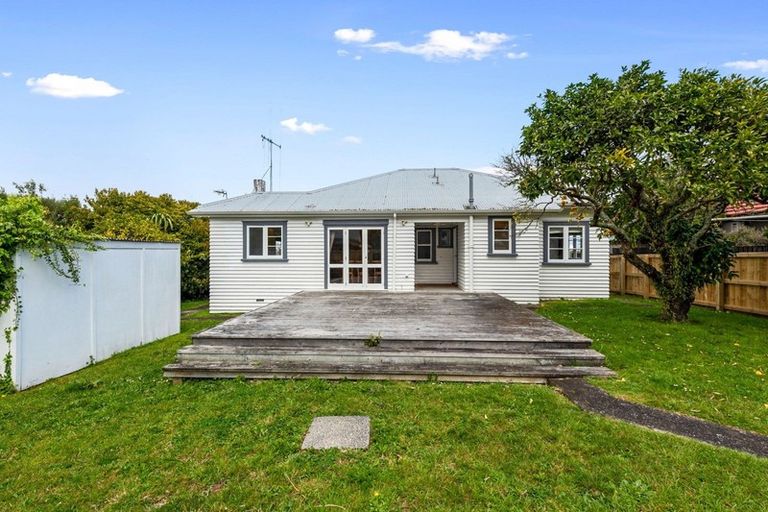 Photo of property in 115 Cambridge Road, Hillcrest, Hamilton, 3216