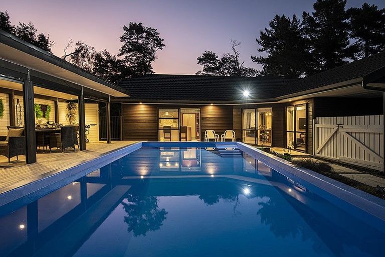 Photo of property in 63 Cruickshank Road, Clouston Park, Upper Hutt, 5018