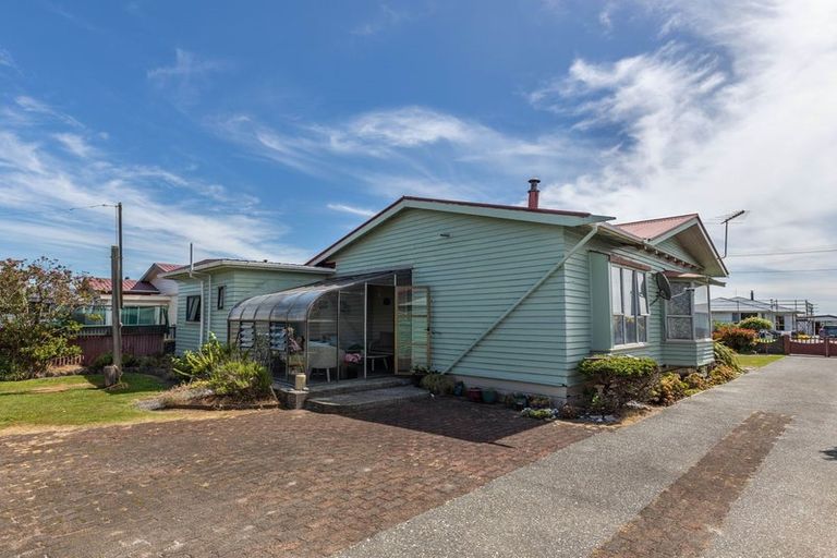 Photo of property in 51 Doyle Street, Blaketown, Greymouth, 7805