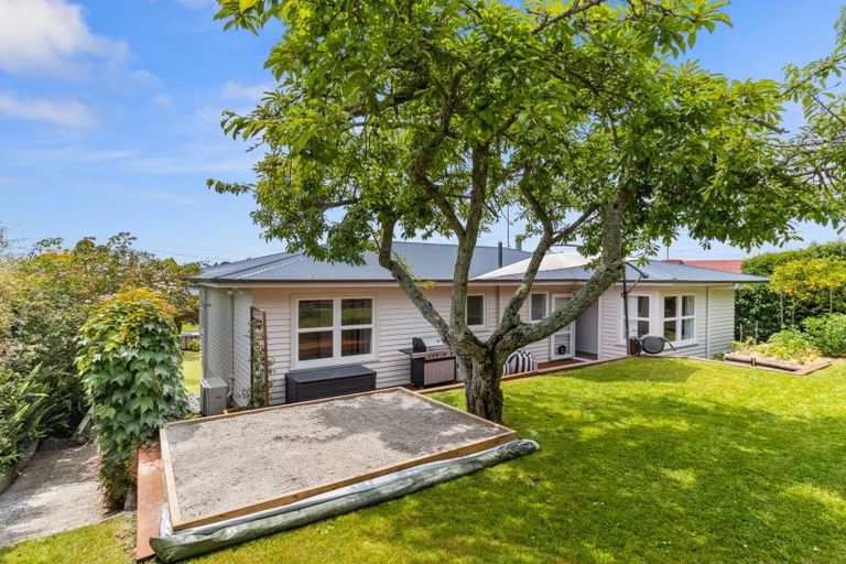 Photo of property in 18 Prisk Street, Melville, Hamilton, 3206