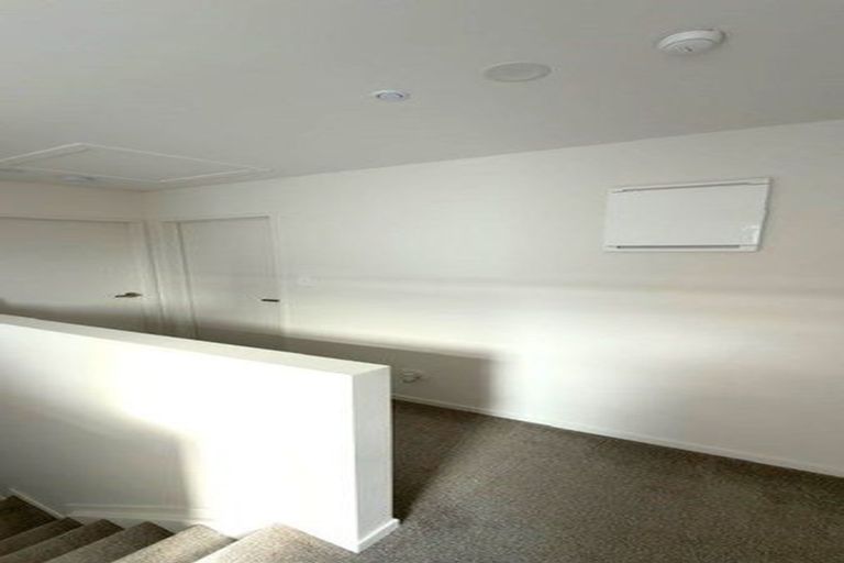 Photo of property in 5a Ainsdale Place, Manurewa, Auckland, 2102