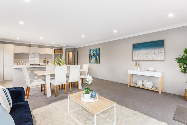 Photo of property in 44a Staithes Drive North, Whitby, Porirua, 5024