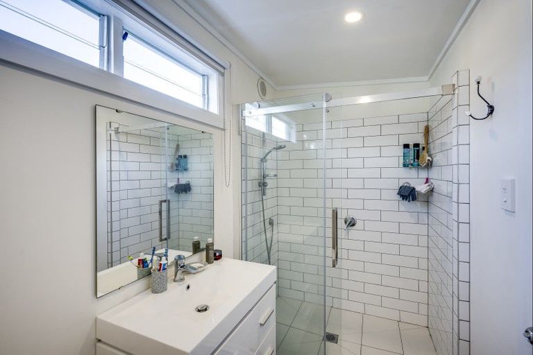 Photo of property in 206 Lyndon Road West, Hastings, 4122