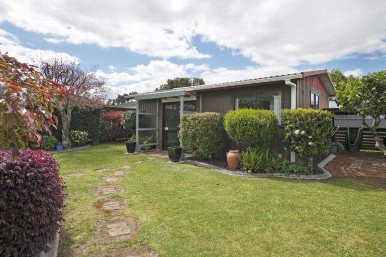 Photo of property in 13 Crossley Street, Katikati, 3129