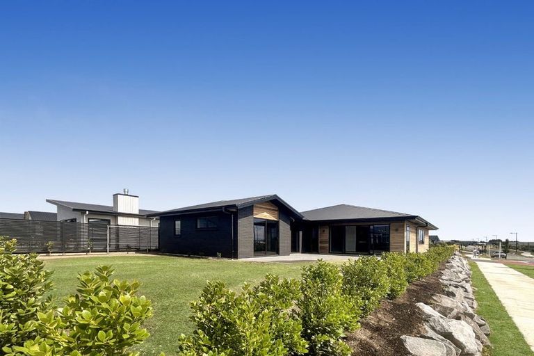 Photo of property in 23 Ngaru Crescent, Wharewaka, 3330