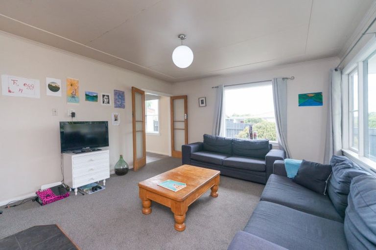 Photo of property in 151 College Street, Awapuni, Palmerston North, 4412