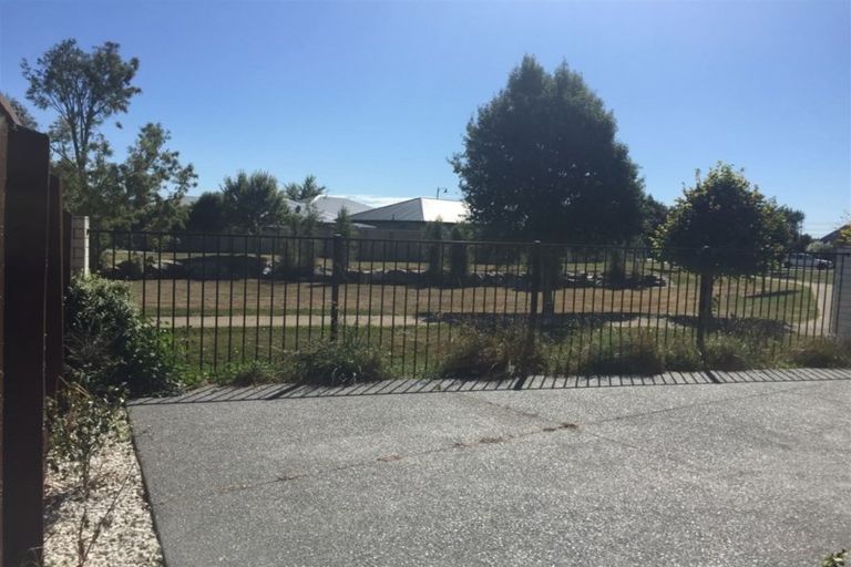 Photo of property in 21 Albert Sheppard Close, Yaldhurst, Christchurch, 8042