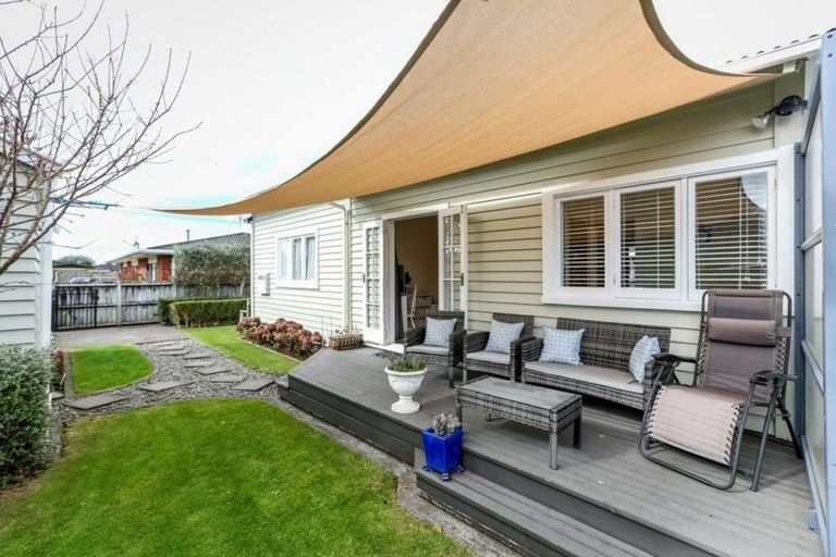 Photo of property in 16 Sanders Avenue, Westown, New Plymouth, 4310