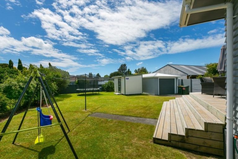 Photo of property in 26 Wallath Road, Westown, New Plymouth, 4310