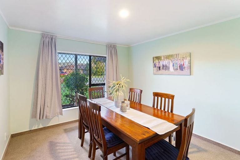 Photo of property in 11 College Drive, Paraparaumu, 5032