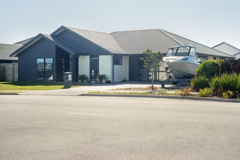 Photo of property in 123 Palm Springs Boulevard, Papamoa Beach, Papamoa, 3118