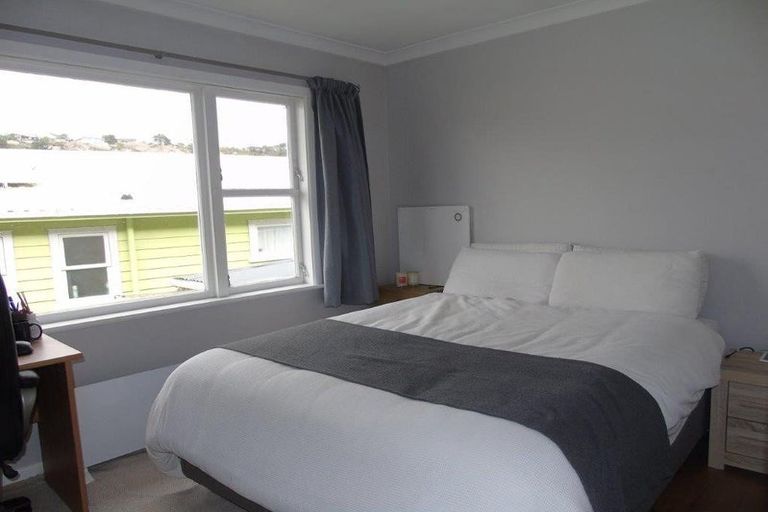 Photo of property in 8 Glen Alton Avenue, Paparangi, Wellington, 6037