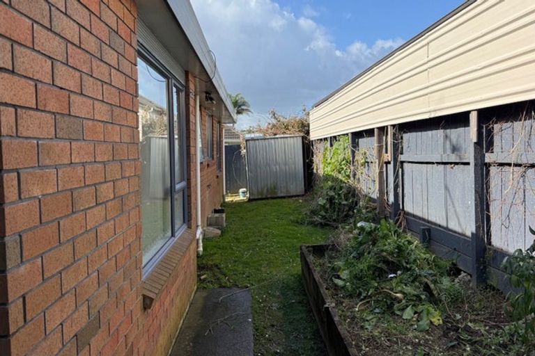 Photo of property in 2/3 Trimmer Terrace, Papatoetoe, Auckland, 2025