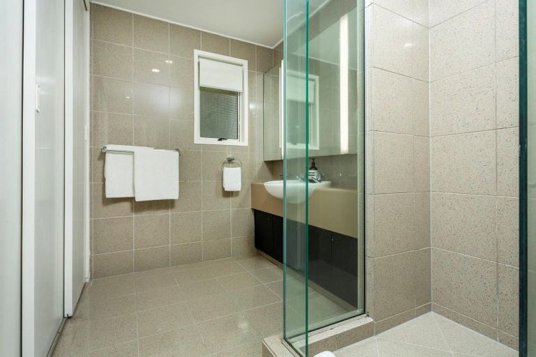 Photo of property in 62 Sharon Road, Waiake, Auckland, 0630