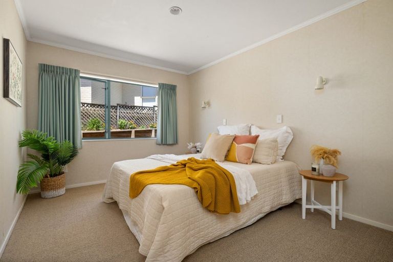 Photo of property in 1 Hadleigh Place, Bethlehem, Tauranga, 3110