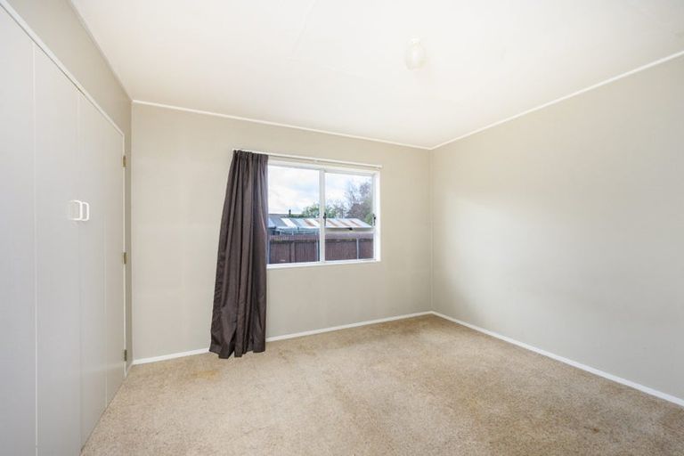 Photo of property in 40 Geraldine Crescent, Cloverlea, Palmerston North, 4412