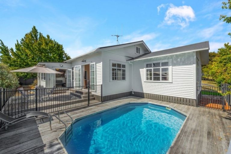 Photo of property in 11 Mansel Avenue, Hillcrest, Hamilton, 3216