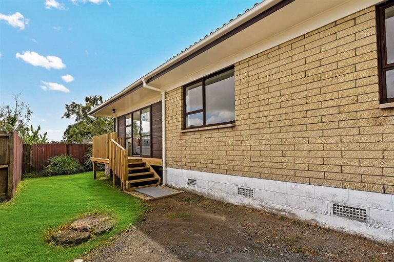 Photo of property in 1/12 Frobisher Way, Clendon Park, Auckland, 2103