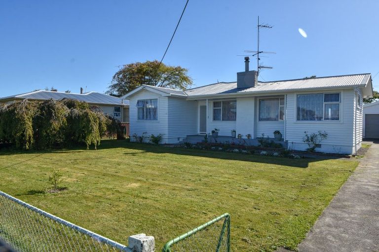 Photo of property in 25 Diamond Street, Carterton, 5713