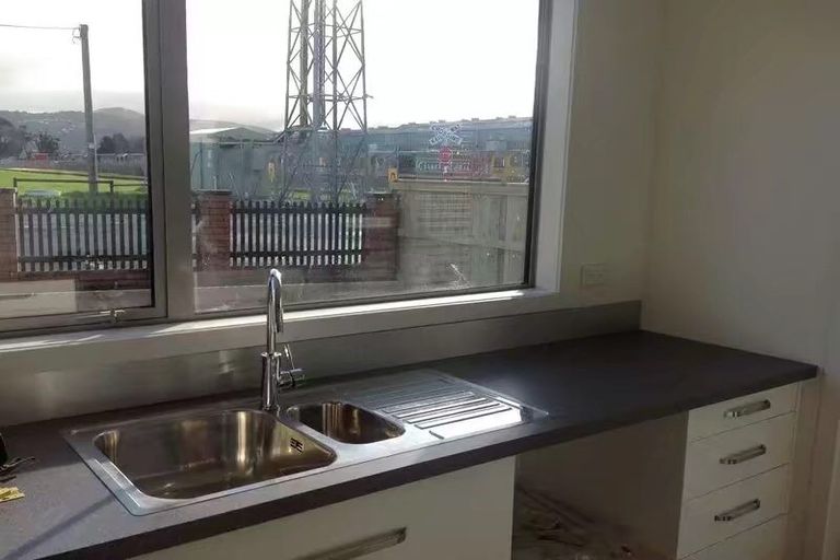 Photo of property in 4/50 Elizabeth Street, Moera, Lower Hutt, 5010