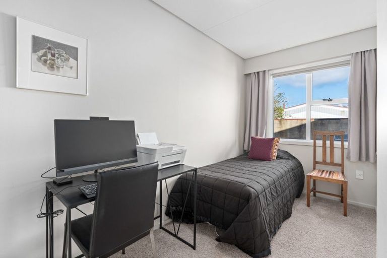 Photo of property in 11 Braeburn Street, Vauxhall, Dunedin, 9013