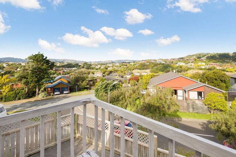 Photo of property in 4 The Marlinspike, Whitby, Porirua, 5024