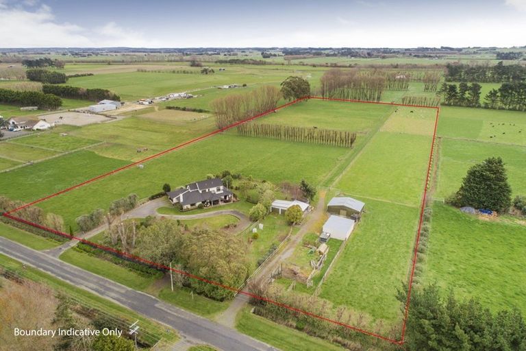 Photo of property in 84 Oroua Road, Kairanga, Palmerston North, 4475