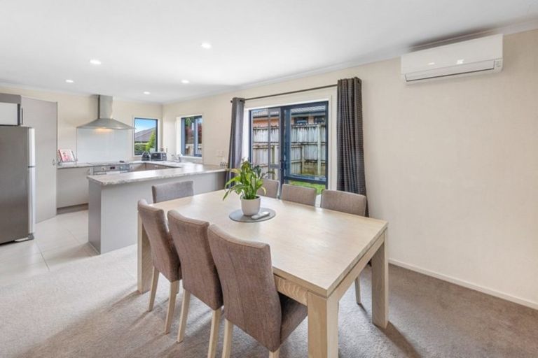 Photo of property in 77 Isabella Drive, Pukekohe, 2120