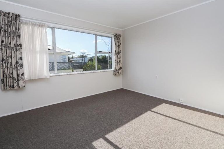 Photo of property in 6 Splitt Avenue, Glenview, Hamilton, 3206