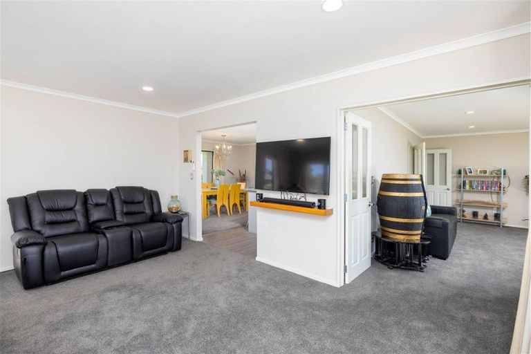 Photo of property in 17 Chamberlain Lane, Rangiora, 7400