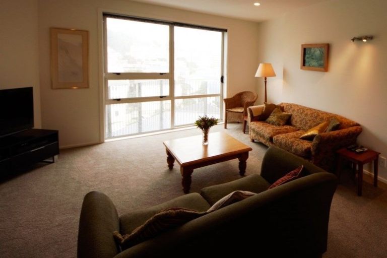 Photo of property in Stadium Garden Flats, 401/107 Thorndon Quay, Pipitea, Wellington, 6011