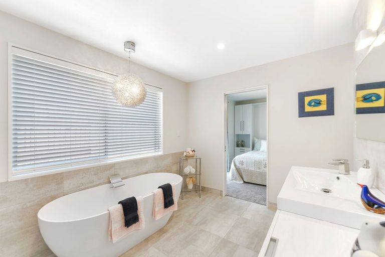 Photo of property in 11 Foxton Drive, Kaiapoi, 7630