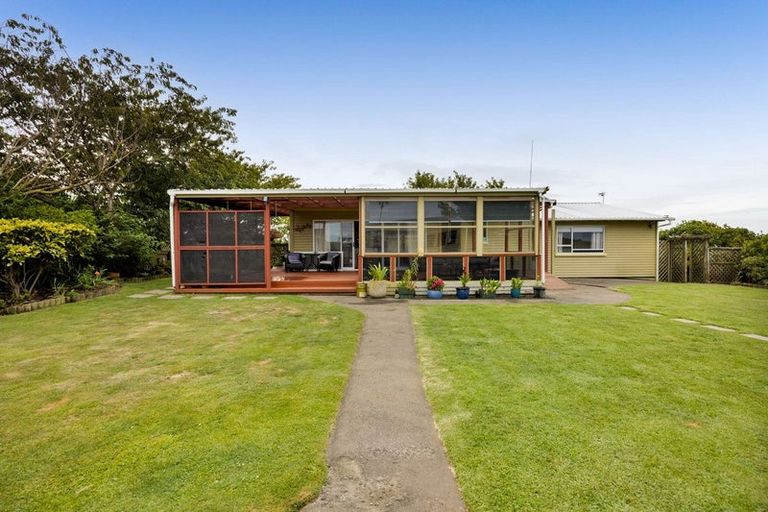 Photo of property in 15 Gilbert Street, Kakaramea, Patea, 4598