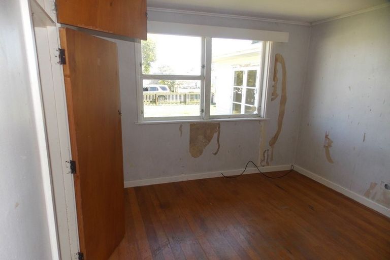 Photo of property in 3 Clifton Street, Bulls, 4818