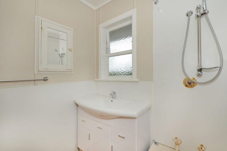 Photo of property in 18 Matai Street, Otangarei, Whangarei, 0112