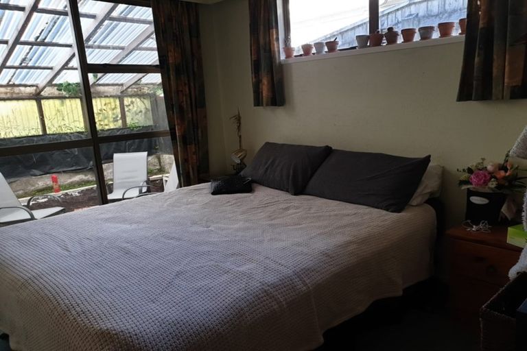 Photo of property in 1 Ceres Crescent, Johnsonville, Wellington, 6037