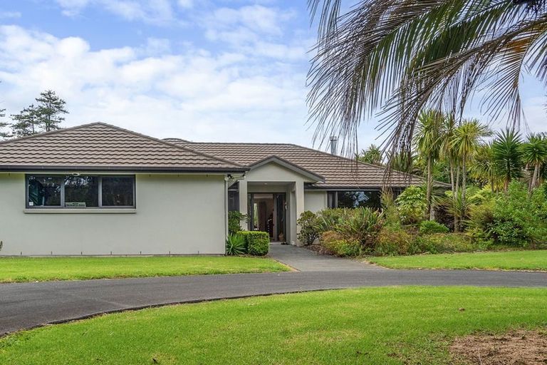 Photo of property in 4 Kotare Heights, Kerikeri, 0230