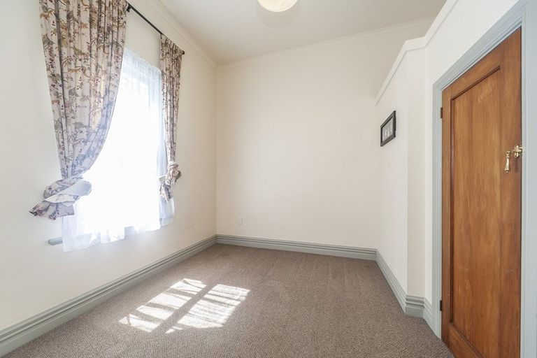 Photo of property in 18 Aurora Street, Petone, Lower Hutt, 5012