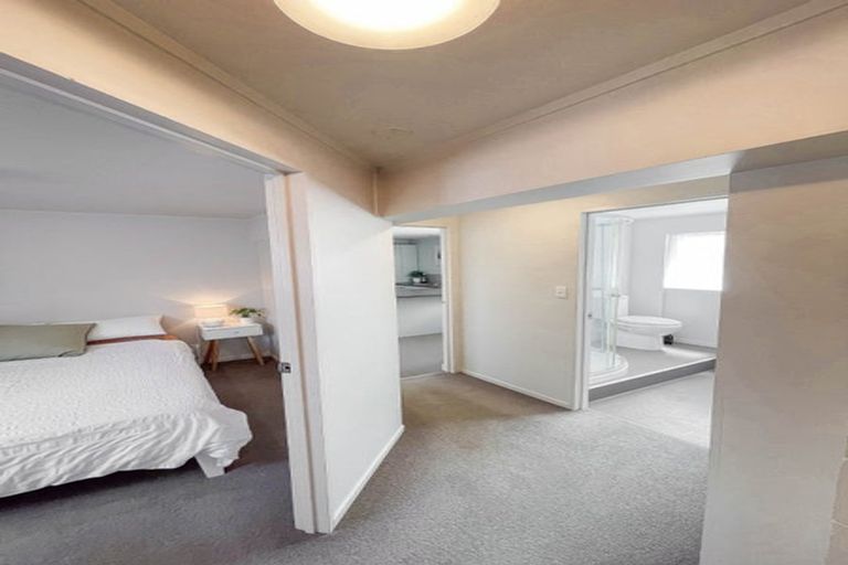 Photo of property in 1/35 Jaemont Avenue, Te Atatu South, Auckland, 0610