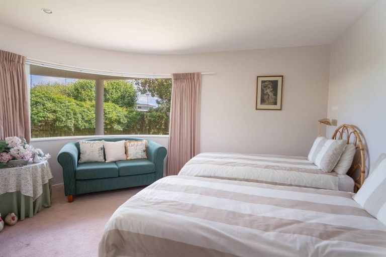 Photo of property in 25 Hawai Street, Two Mile Bay, Taupo, 3330