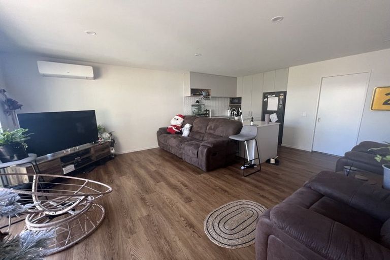 Photo of property in 2/27 Linwood Avenue, Linwood, Christchurch, 8011