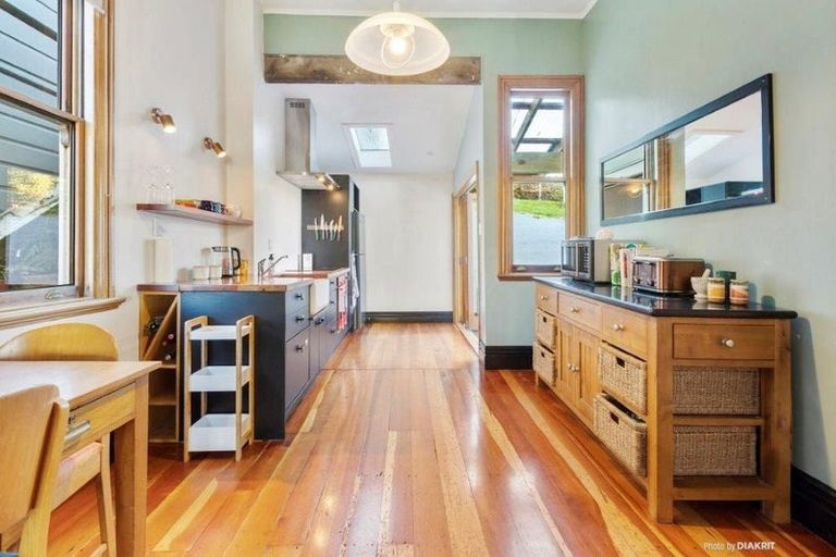 Photo of property in 21 Emerson Street, Berhampore, Wellington, 6023