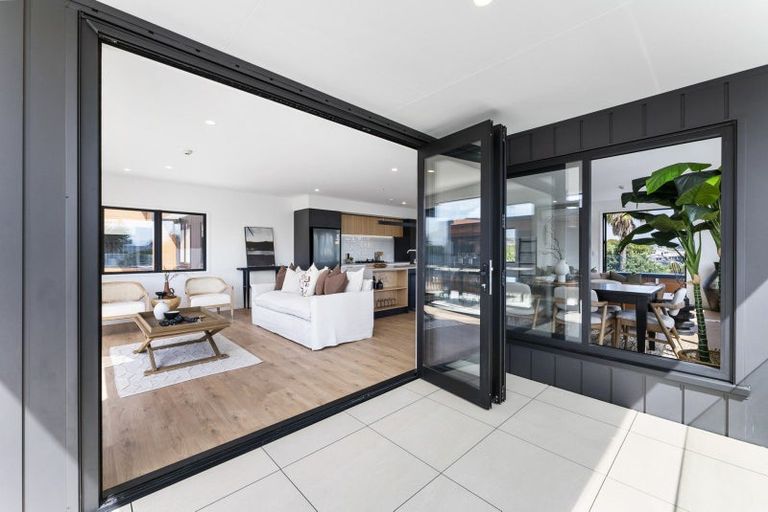Photo of property in 10/29 May Street, Mount Maunganui, 3116
