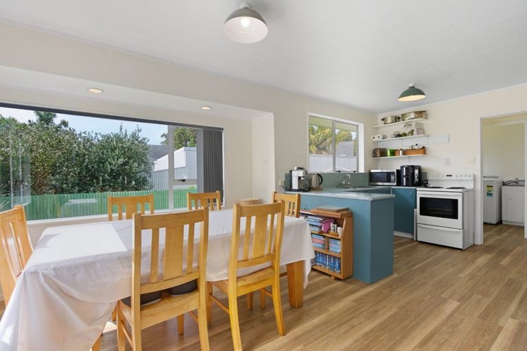 Photo of property in 20 Ngahere Street, Inglewood, 4330