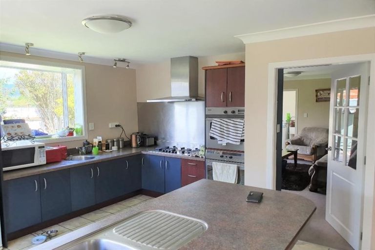 Photo of property in 23 Sandford Street, Trentham, Upper Hutt, 5018